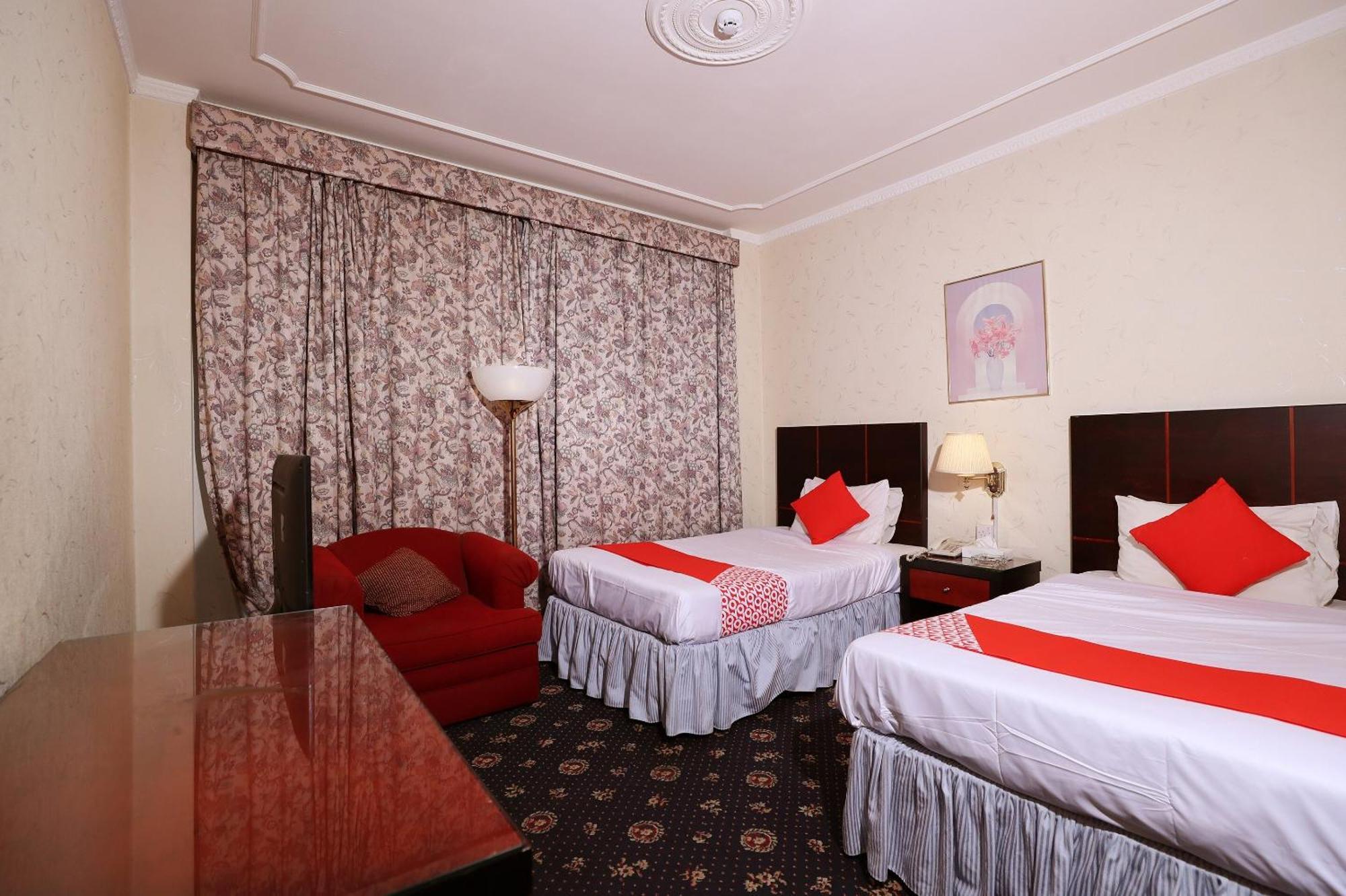 Oyo 112 Semiramis Hotel Al-Manamah Bagian luar foto